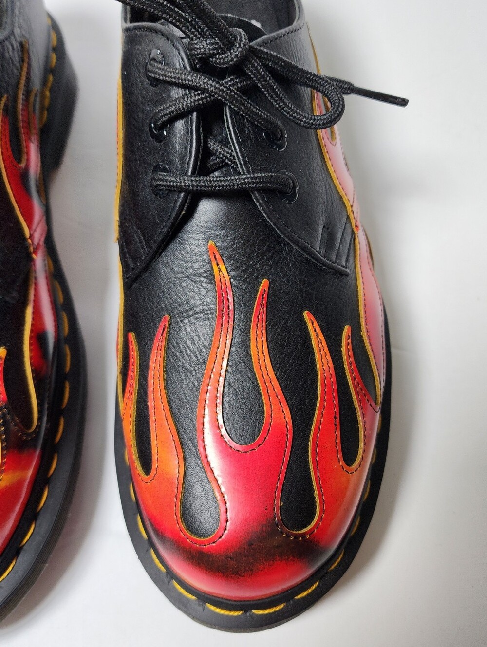 Dr Martens 1461 Flame Three Eye Leather Low Top Oxford Mens Size 9 - Picture 2 of 12